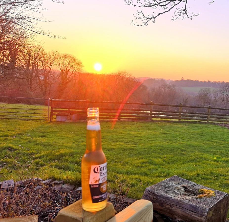 Sunset Hideaway Villa Narberth Buitenkant foto