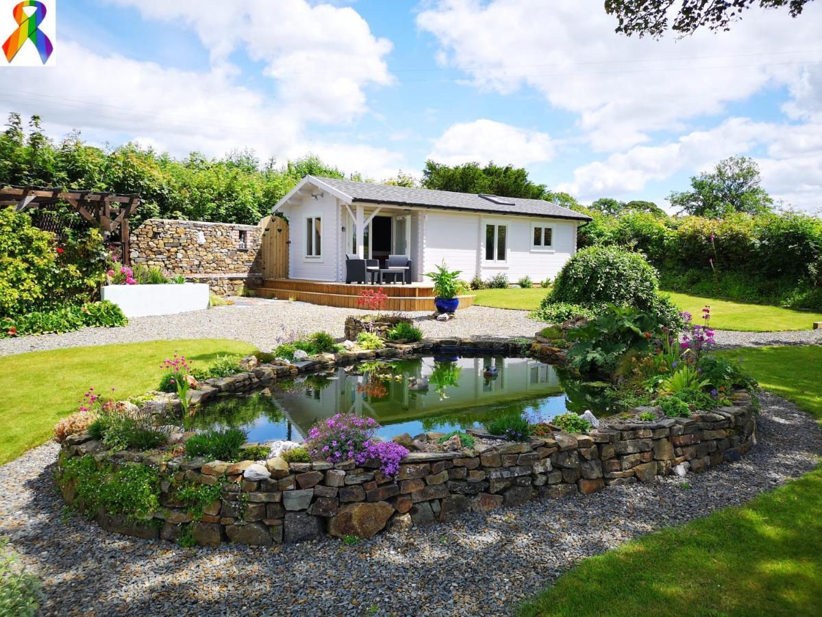 Sunset Hideaway Villa Narberth Buitenkant foto